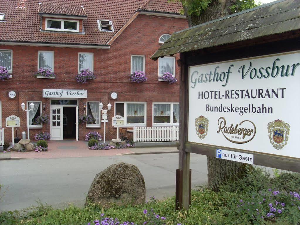 Gasthof Vossbur Hotel Toppenstedt Exterior photo